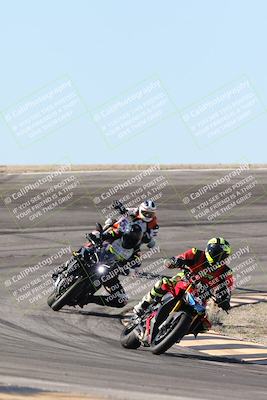 media/Jan-15-2026-Racers Edge (Thu) [[dfebeb70ab]]/3-B Group/Session 2 (Bowl Exit)/